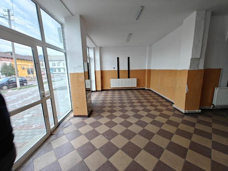 Spatiu comercial de inchiriat - 2