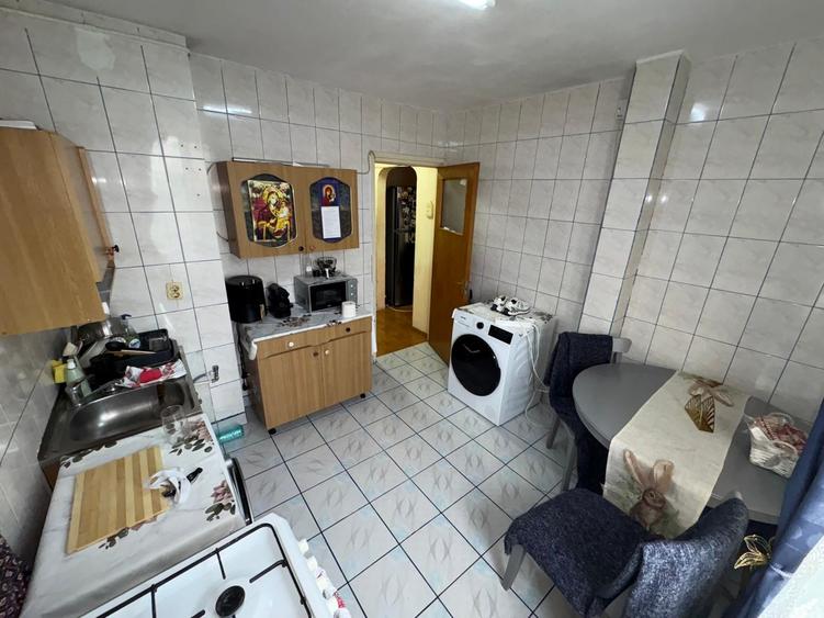 Apartament cu 2 camere decomandat în Giurgiului