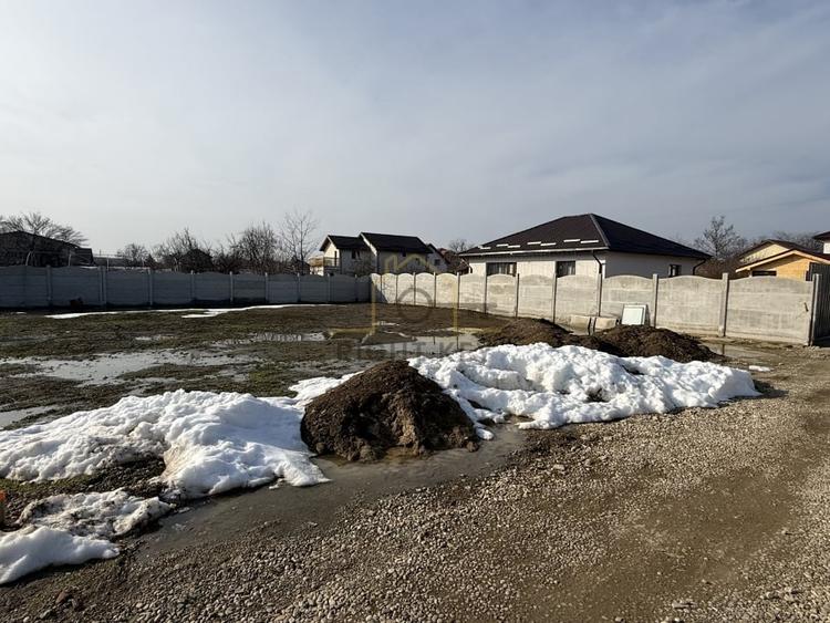 Loturi 382mp, 514mp, strada principala, toate utilitatile!Comision 0%! - 4