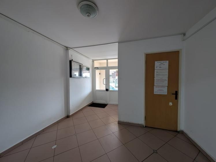 Garsonieră la etajul 1, în bloc renovat, cu lift - 3