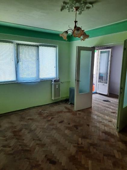 Apartament 2 camere nedecomandate , etj 1 - 8