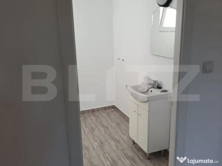 Casa de vanzare Livezile, str. principala - 5