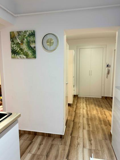 De vanzare apartament 3 camere decomandate - 5