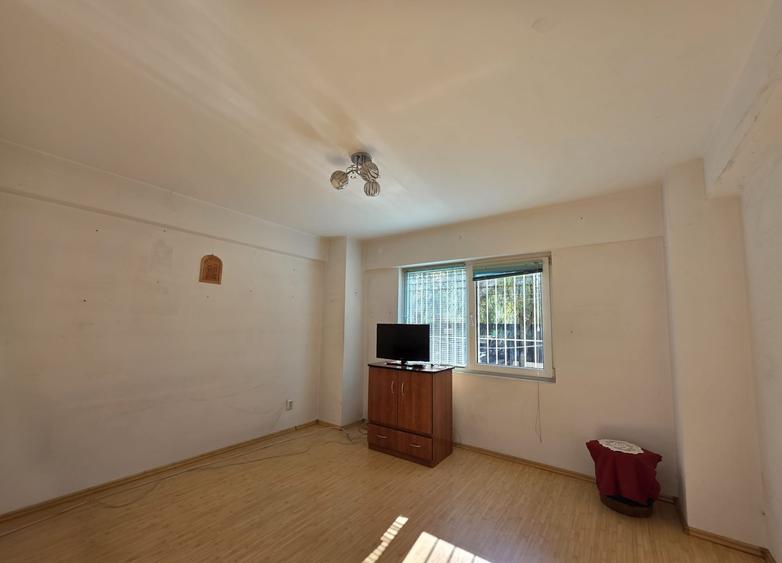 Apartament 2 camere, ultracentral, parter – confort și accesibilitate - 3