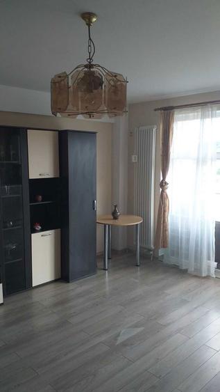 Apartament cu 2 camere de inchiriat - 1