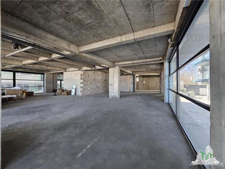 SPATIU COMERCIAL MAMAIA NORD PRIMA LINIE, VEDERE FRONTALA  LA MARE, ZONA DE TRAF - 7