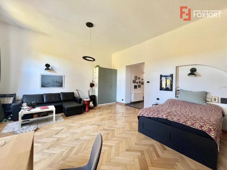 Apartament cu o camera la etajul 1 de vanzare, zona Piata Maria - 5