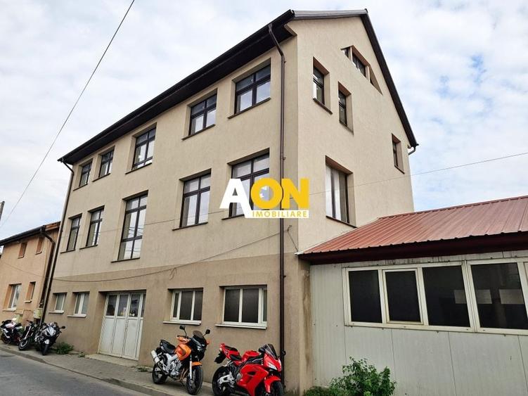 Spatiu pentru depozitare/productie/servicii, 300 mp utili + birouri - 1