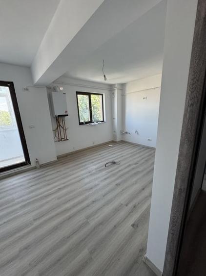 Apartament cu 4 camere decomandate- Zona Ateneu - 8
