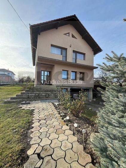 Casa individuala 201 mp utili, 1400 teren, Dezmir