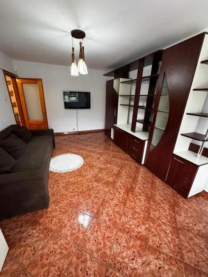 Ap 2 camere conf 1 dec, etaj 2/4, Malu Rosu - 9