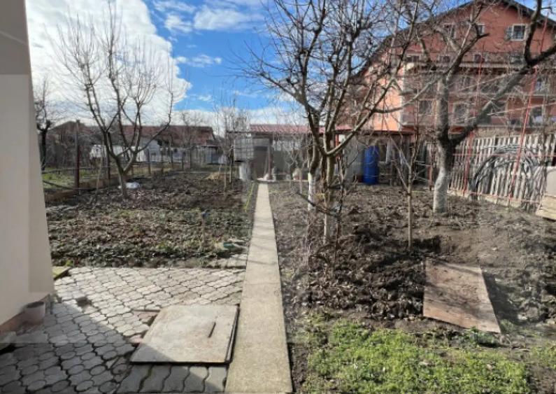 Casa de vanzare, 158 mp, zona Ronat - 8