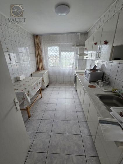 Apartament 3 camere - DECOMANDAT - mobilat/utilat 2 balcoane - Pantelimon - 4