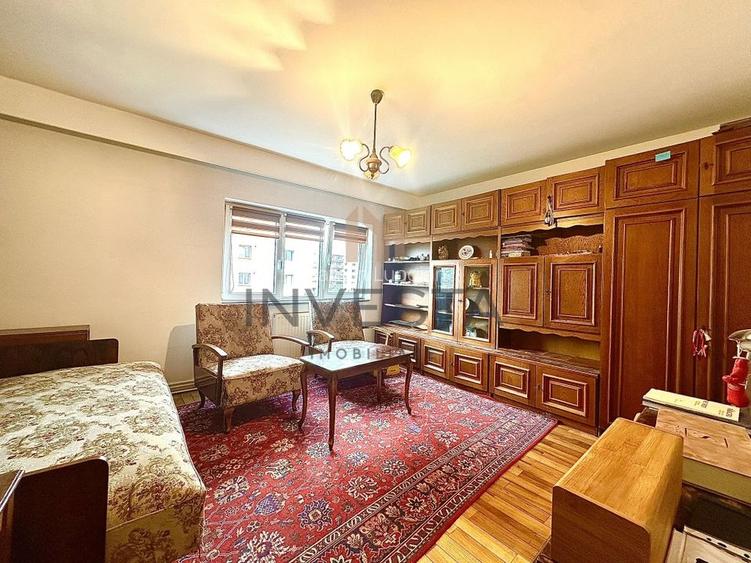 Apartament 3 camere Gradini Manastur cu garaj! Decomandat! Etaj 6/8!