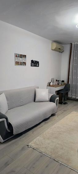 Vand apartament cu 3 camere - 1