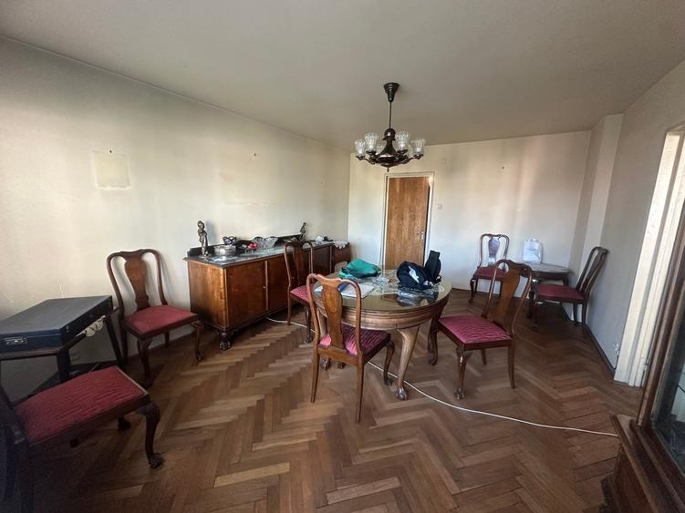 1 Mai,Apt 3 camere semidec., 2 gr sanitare,balcon, 80mp, bloc termoizolat, Garaj - 1