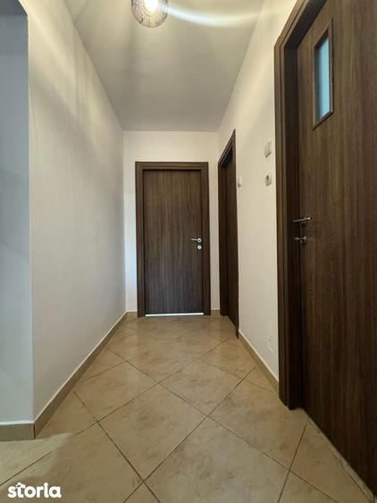 Apartament cu 3 camere semidecomandat în Dorobanți