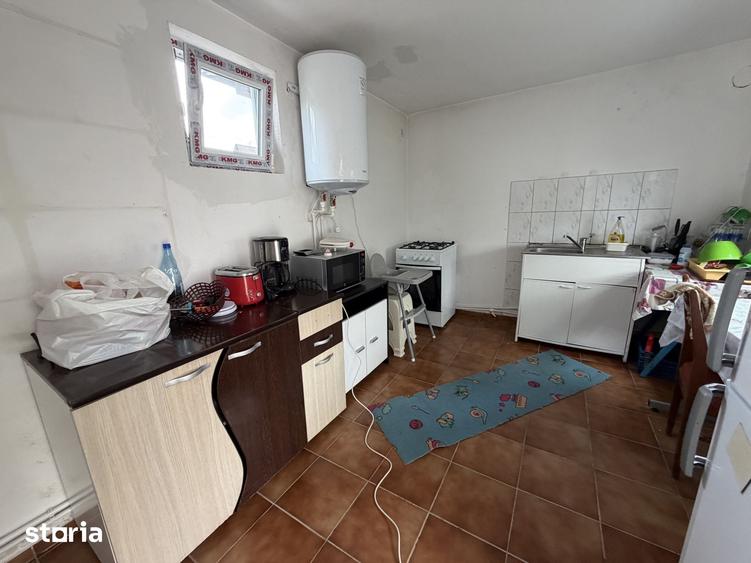 Casă cu 3 camere cu Teren 1320 Mp în Stâlpeni