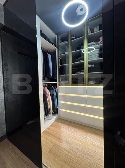 Apartament cu 4 camere decomandat, mobilat în Tractorul