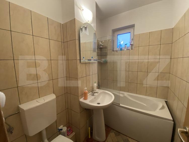 Apartament cu 3 camere decomandat, mobilat în Tolstoi