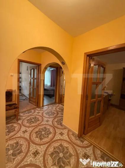 Apartament cu 3 camere decomandat în Obcini