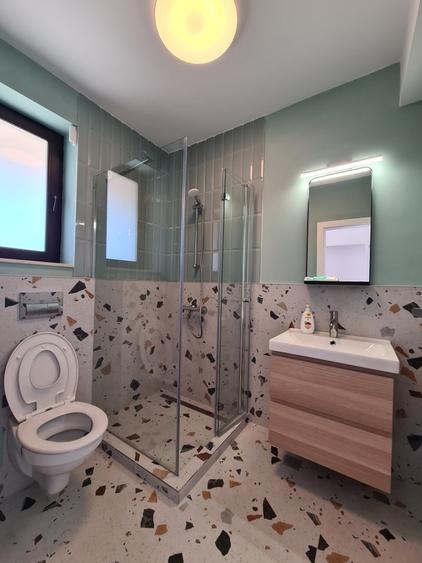 Casă individuală cu 5 camere cu Teren 530 Mp în Odăi