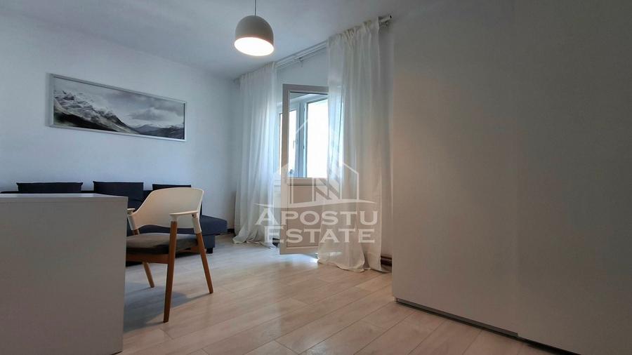 Apartament cu 3 camere decomandat, mobilat în Micălaca