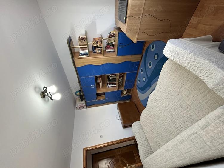 Apartament cu 4 camere decomandat în Central
