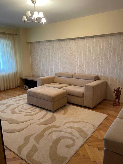 Apartament cu 4 camere decomandat, mobilat în Ștefan cel Mare