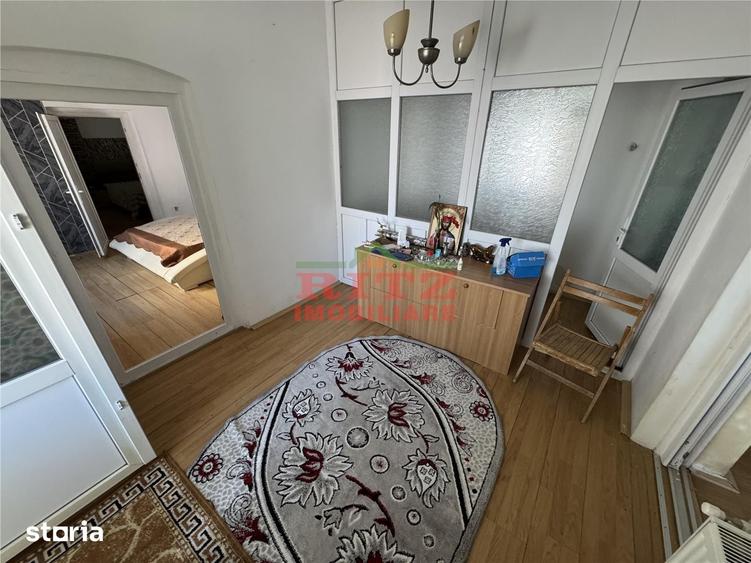 Casă cu 3 camere cu Teren 705 Mp în Piatra