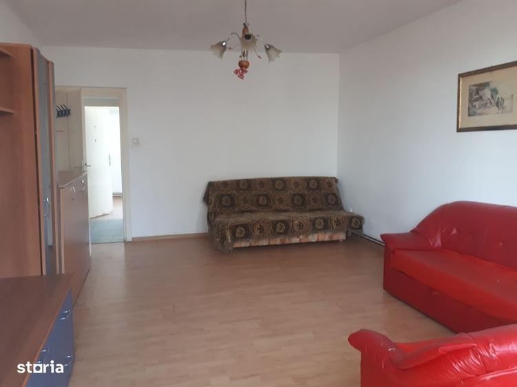 Apartament cu 3 camere decomandat în Tipografilor