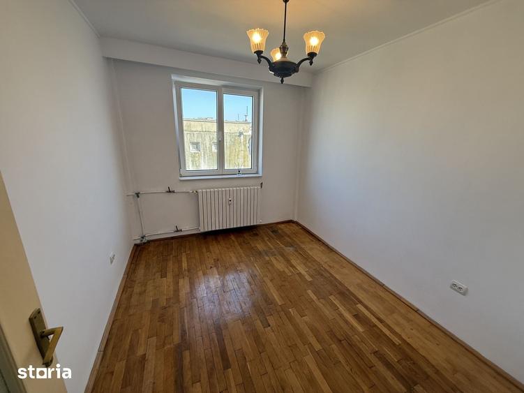 Apartament cu 4 camere decomandat în Ultracentral