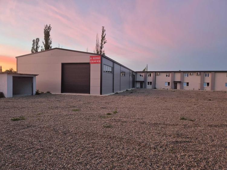 Spațiu comercial, de 1,300 mp, în Săvinești