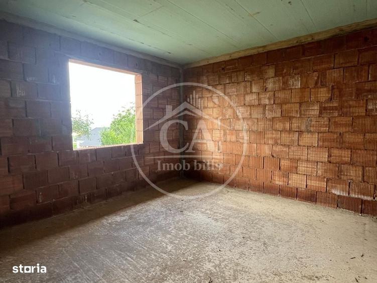 Casă cu 4 camere decomandat în Tomnatic