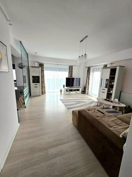 Apartament cu 3 camere decomandat, mobilat în Nord