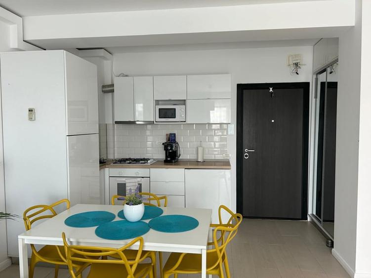 Apartament cu 2 camere semidecomandat în Central