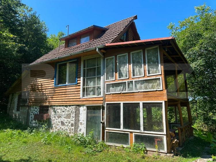 Casă cu 3 camere cu Teren 3328 Mp în Hondol