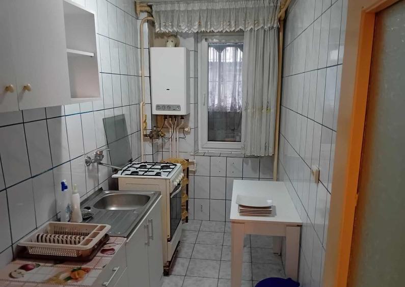 Apartament 2 Cam Centru B-dul. Dacia 45mp parter semirenovat centrala - 4