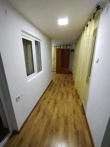Inchiriez apartament 2 camere - 1