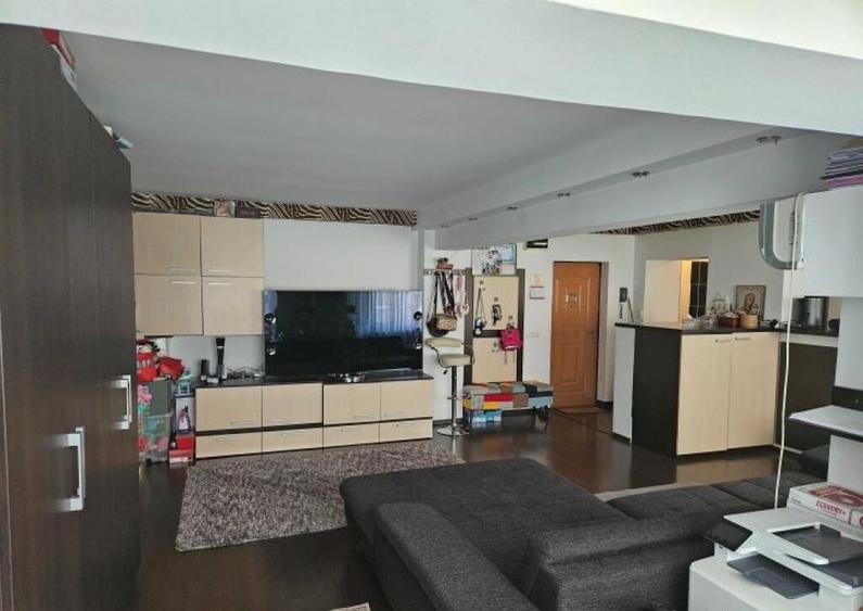 Piata Muncii, B-dul. Basarabia.Apartament 3 camere. - 3