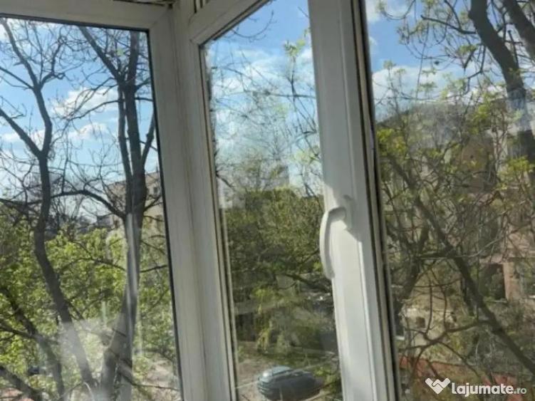 Apartament 2 camere decomandat , in Caracal, cartierul Dr. M - 8