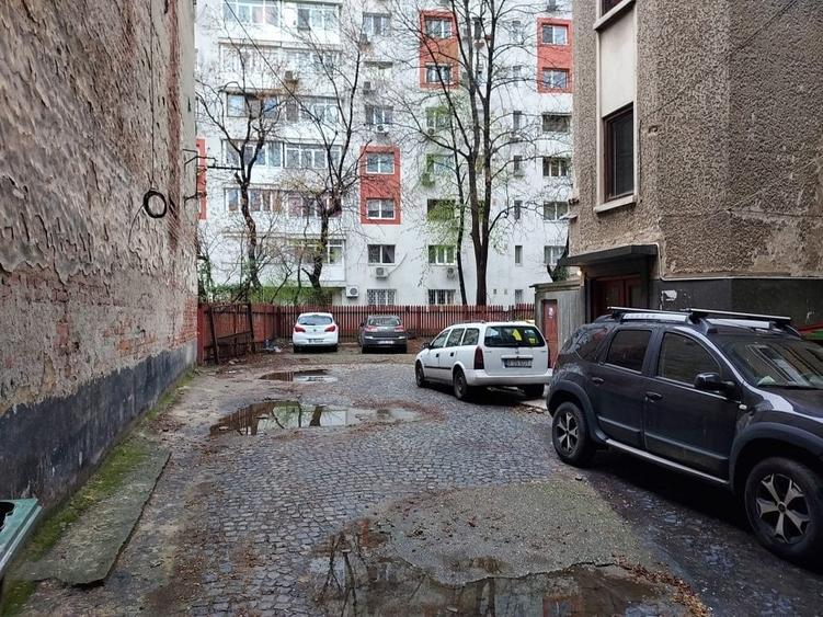 ,3 cam in vila,2 intrari,parter,PARCARE 2 -3 AUTOTURISME, - 1