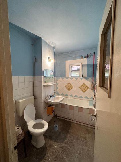 garsoniera situata in zona Manastur - 1