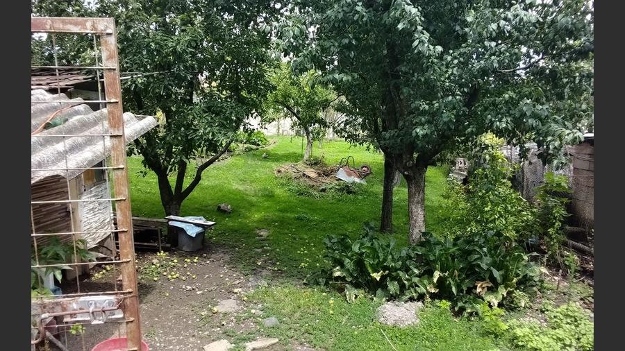 Casă cu gradina 1255mp cu sere, Copaceni , 25km de Cj-N,comision 0% - 11