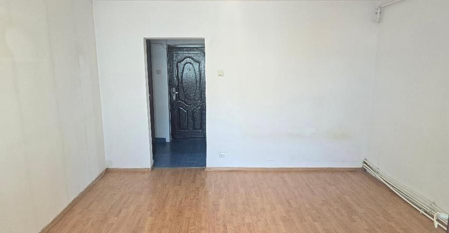 Vand garsoniera in Deva, zona I. Maniu, suprafata utila 31 mp, - 1