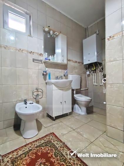 Casa cu 3 intrari separate, front la doua strazi, zona Cordos - Dambu Rotund - 9