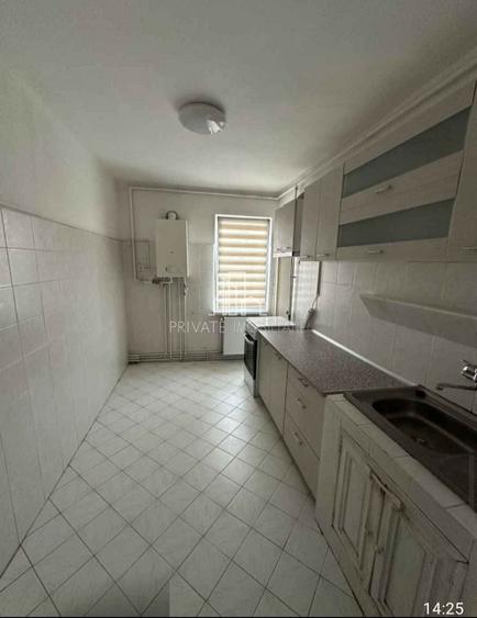 Apartament 2 Camere,Etaj Intermediar, De Vanzare,Ungheni - 1