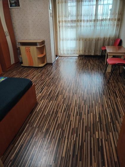 Garsonieră decomandată în Vitan