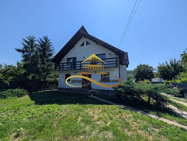 Casă &icirc;n Traian, poziție excelentă! - 3