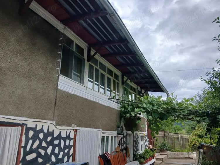 Casa cu teren generos de 1330 mp in Campeni, jud. Alba ideala pentru familie sau casa de vacan?a - 2
